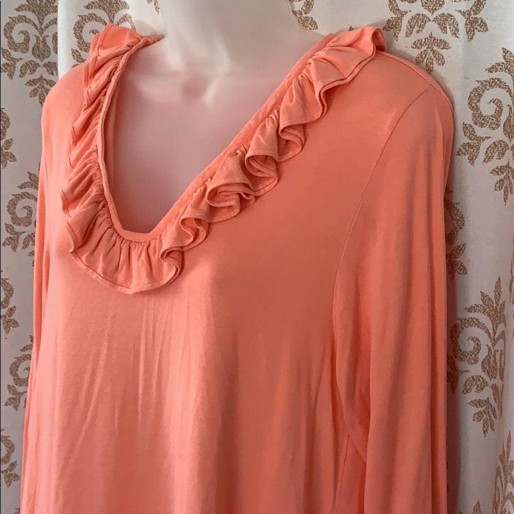 Crown & Ivy coral ruffle V-neck tunic M